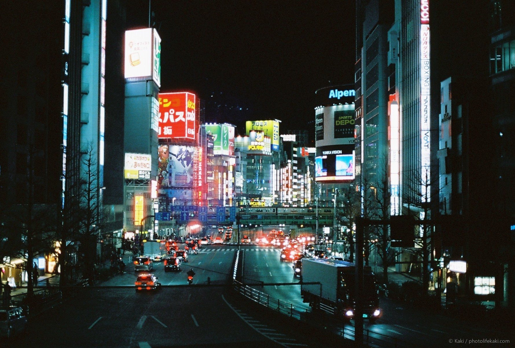 霓虹失眠症 — 011