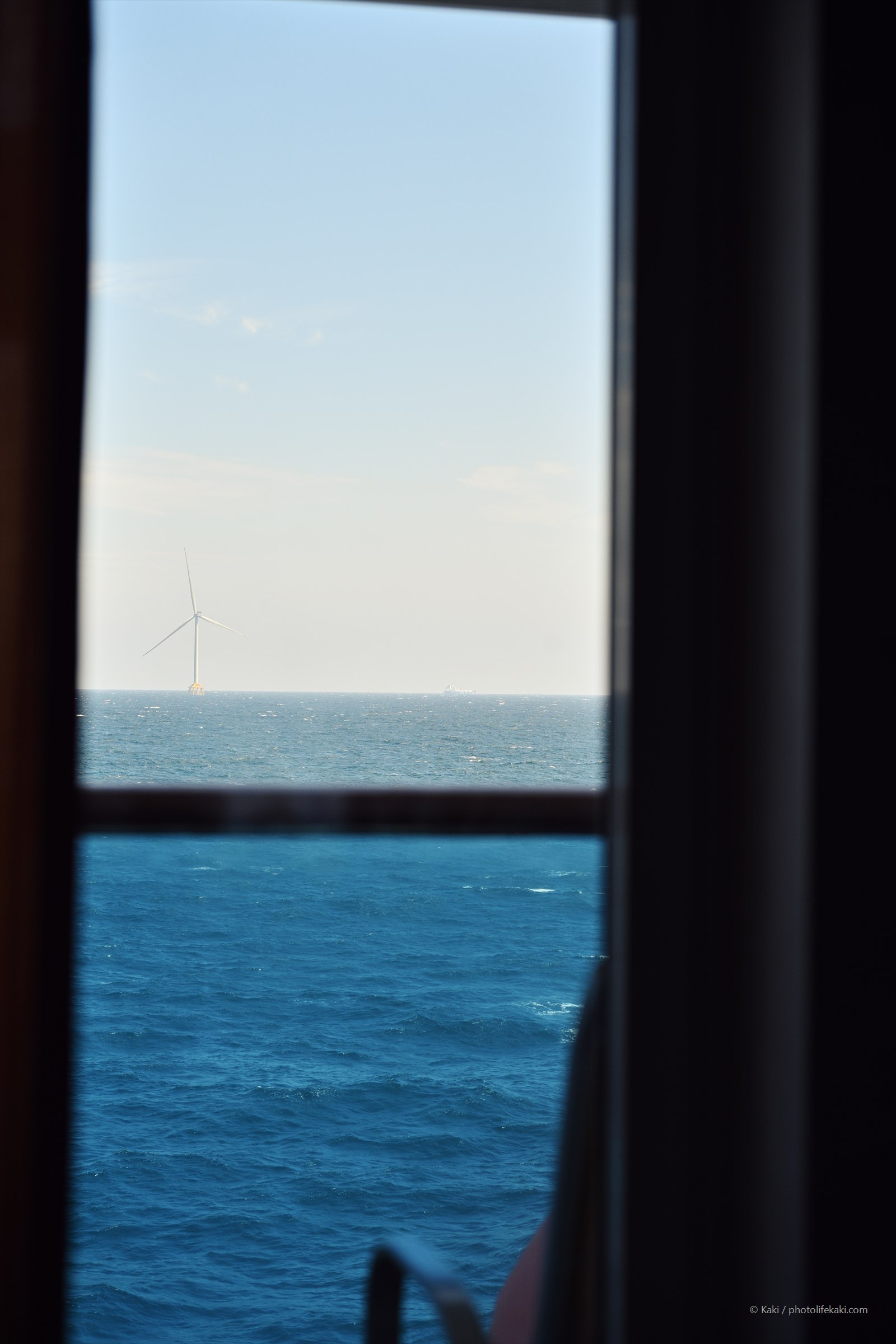 The Bohai Beyond the Window — 001